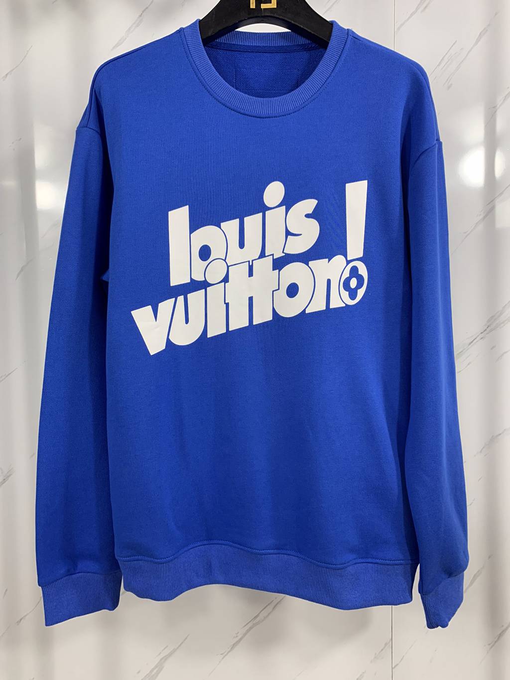 L**is -uitton